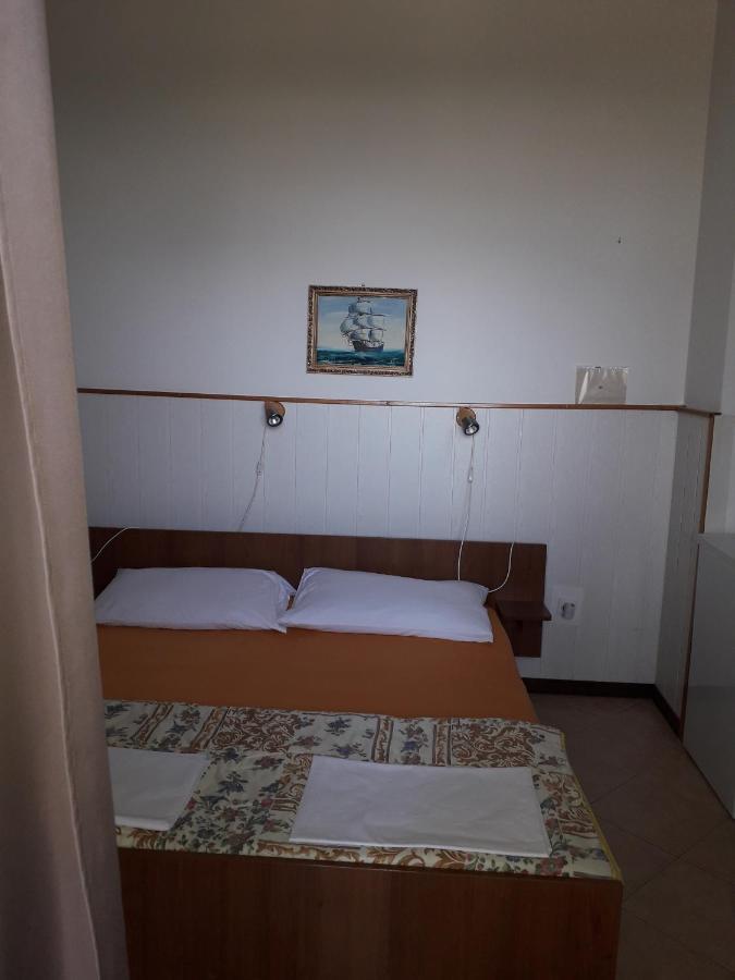 Apartmani Ana Novi V. - Studio Novi Vinodolski Exterior foto